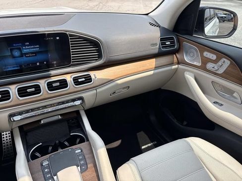 Used 2021 Mercedes-Benz GLS 580 4MATIC image 15