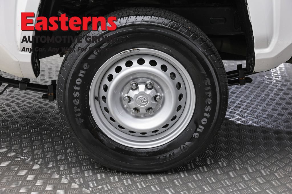Used 2024 Toyota Tacoma SR RWD image 9