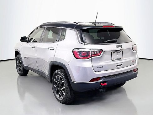 Used 2019 Jeep Compass Trailhawk AWD/4WD image 5