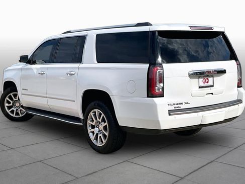 Used 2020 GMC Yukon XL Denali AWD/4WD image 11