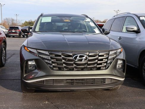 Used 2023 Hyundai Tucson SEL w/ Convenience Package image 3