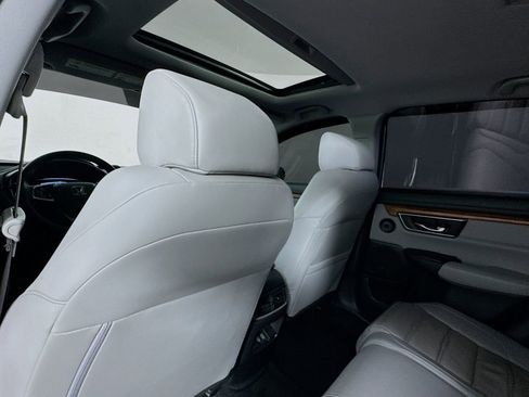 Used 2018 Honda CR-V Touring image 18