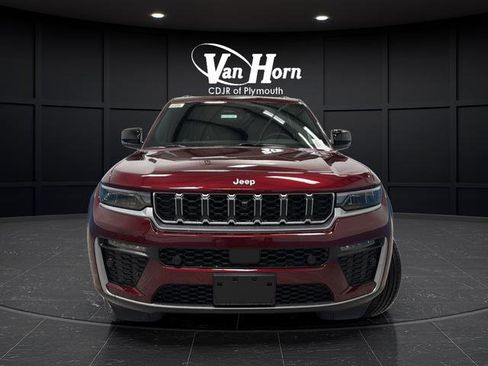 New 2026 Jeep Grand Cherokee Limited w/ Luxury Tech Group II image 8