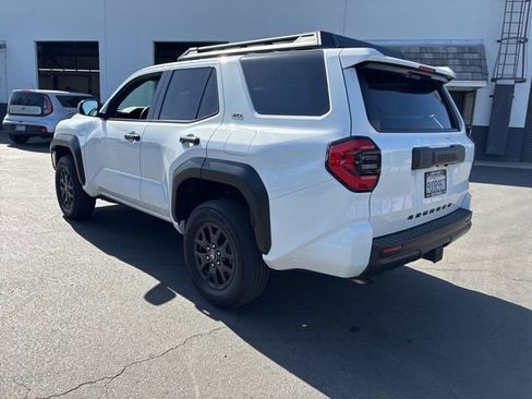 Used 2025 Toyota 4Runner SR5 AWD/4WD image 8