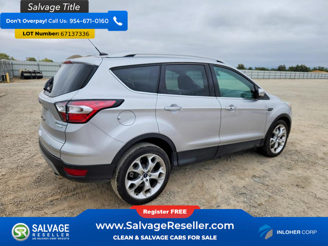 Used 2017 Ford Escape Titanium FWD image 4
