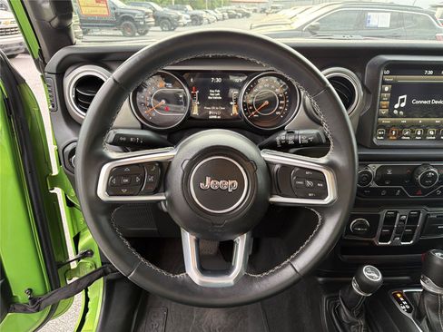 Used 2019 Jeep Wrangler Unlimited Sahara AWD/4WD image 23