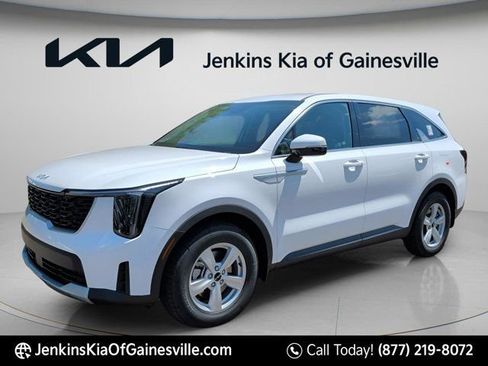New 2026 Kia Sorento LX FWD image 10