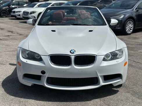 Used 2012 BMW M3 Convertible image 3