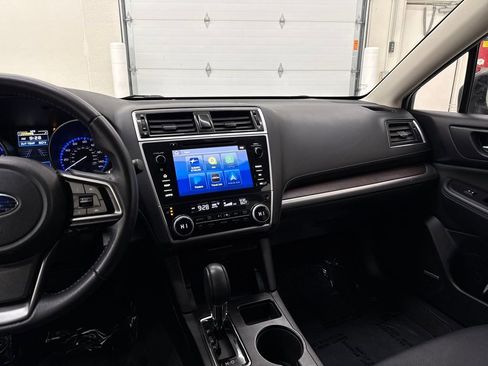 Used 2019 Subaru Outback 2.5i Limited w/ Popular Package #2 image 17