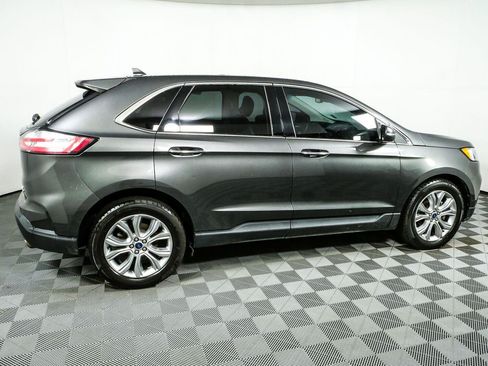 Used 2019 Ford Edge Titanium FWD image 2
