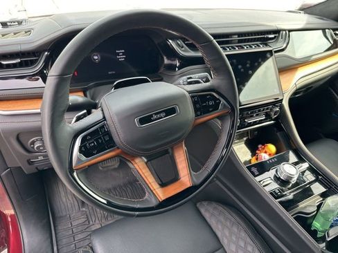 Used 2025 Jeep Grand Cherokee L Summit image 18