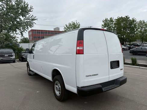 Used 2024 GMC Savana 2500 Extended w/ Driver Convenience Package RWD image 5