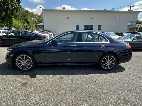 Used 2022 Mercedes-Benz E 350 E 350 w/ Driver Assistance Package image 5
