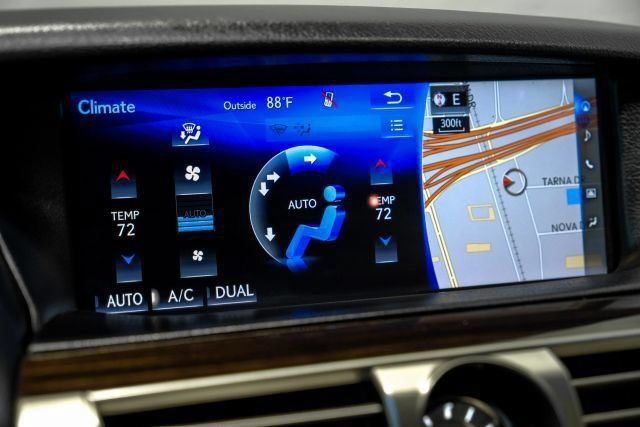 Used 2017 Lexus LS 460 w/ Comfort Package RWD image 36