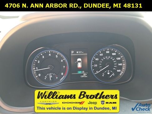 Used 2023 Hyundai Kona SEL image 12