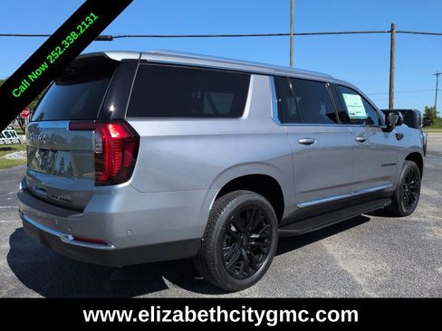 New 2026 GMC Yukon XL Elevation w/ LPO, Elevation Black Package AWD/4WD image 4