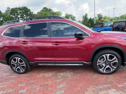 Used 2026 Subaru Ascent Limited w/ Popular Package #2 AWD/4WD image 2