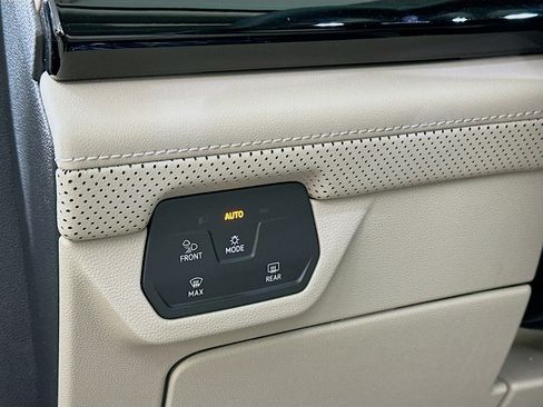 New 2026 Volkswagen Atlas SE AWD/4WD image 10