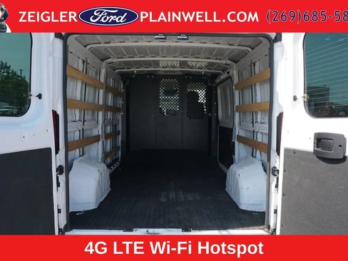 Used 2025 RAM ProMaster 2500 w/ U-Haul Equipment Group FWD image 10