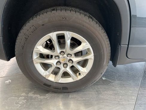 Used 2019 Chevrolet Traverse LT w/ LPO, Floor Liner Package AWD/4WD image 17