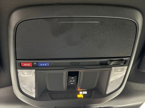 Used 2025 Subaru Forester Premium AWD/4WD image 35