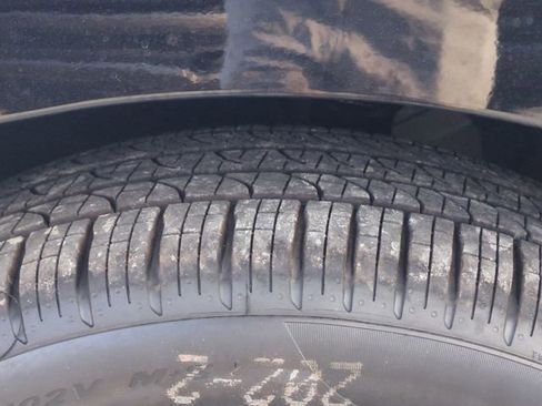 New 2026 Chrysler Pacifica Select w/ S Appearance Package image 11