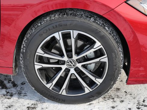 Used 2025 Volkswagen Jetta Sport image 15