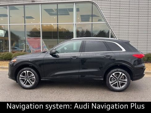 New 2025 Audi Q5 Premium image 3