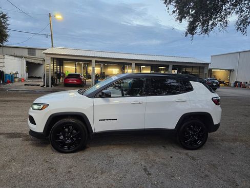 Used 2022 Jeep Compass Altitude image 3