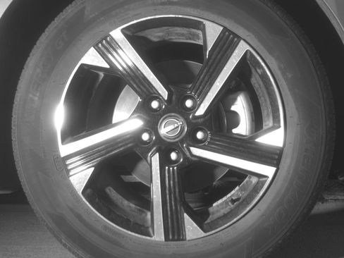 Used 2025 Nissan Sentra SV FWD image 13