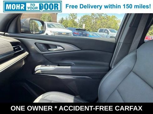Used 2025 Chevrolet Traverse LT w/ Midnight/Sport Edition FWD image 29