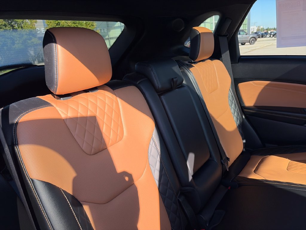 Used 2024 Ford Edge Titanium w/ Titanium Elite Package AWD/4WD image 36
