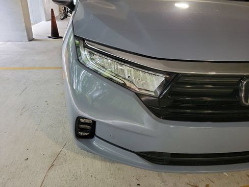 Used 2023 Honda Odyssey Touring image 9