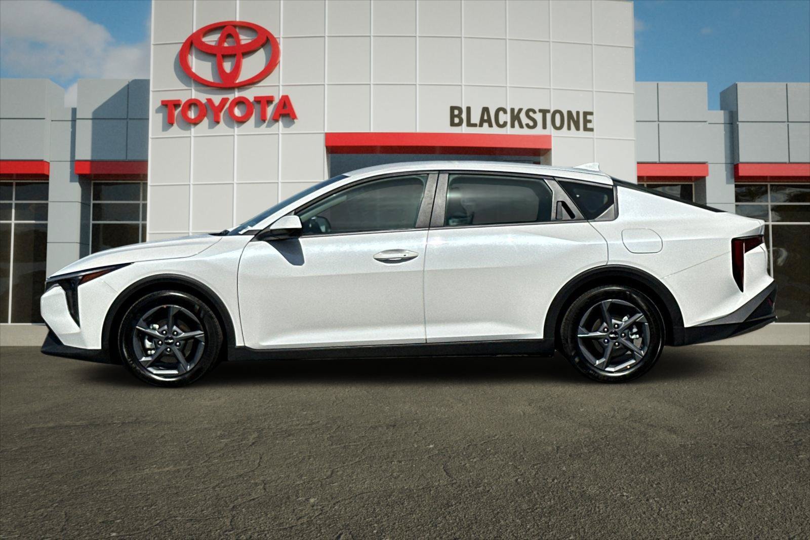 Used 2025 Kia K4 FWD image 6