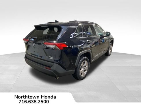 Used 2023 Toyota RAV4 XLE AWD/4WD image 9