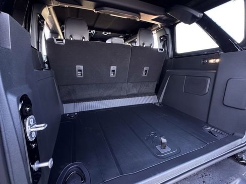 New 2025 Ford Bronco Badlands image 69