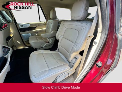 Used 2019 Lincoln Navigator Reserve AWD/4WD image 26