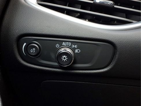 Used 2024 Chevrolet Malibu LT FWD image 19