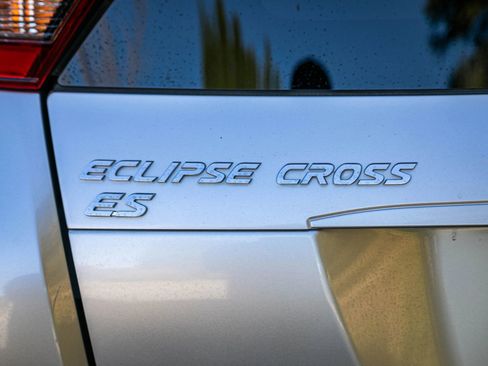 Used 2020 Mitsubishi Eclipse Cross ES image 16