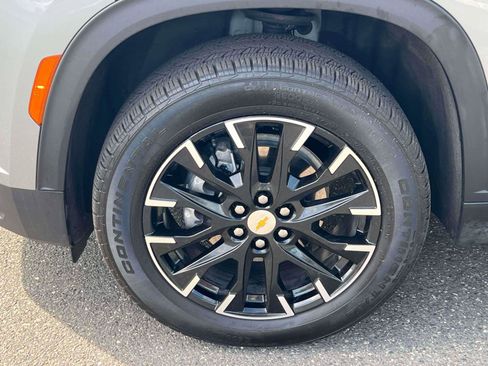 Used 2025 Chevrolet Traverse LT w/ Sun and Wheel Package AWD/4WD image 6
