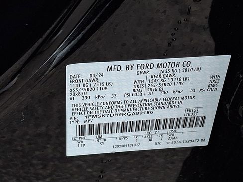 Used 2024 Ford Explorer XLT w/ Equipment Group 202A image 26