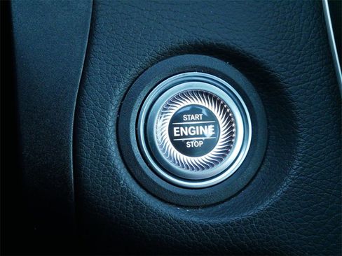 Used 2022 Mercedes-Benz C 300 4MATIC Coupe image 26