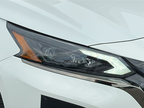 Certified 2024 Nissan Altima 2.5 SR FWD image 4