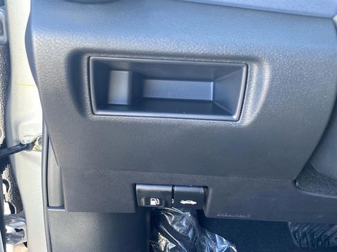 New 2025 Nissan Versa SV w/ Trunk Package image 23