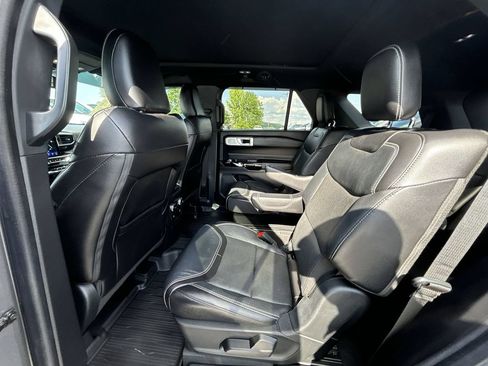 Used 2022 Ford Explorer ST w/ Equipment Group 401A AWD/4WD image 29