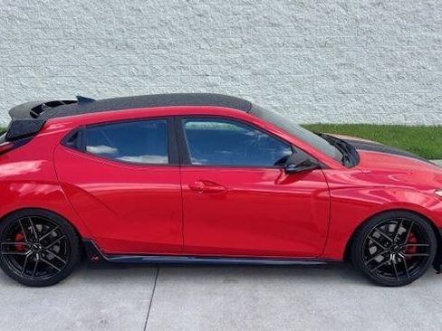 Used 2019 Hyundai Veloster N N FWD image 7