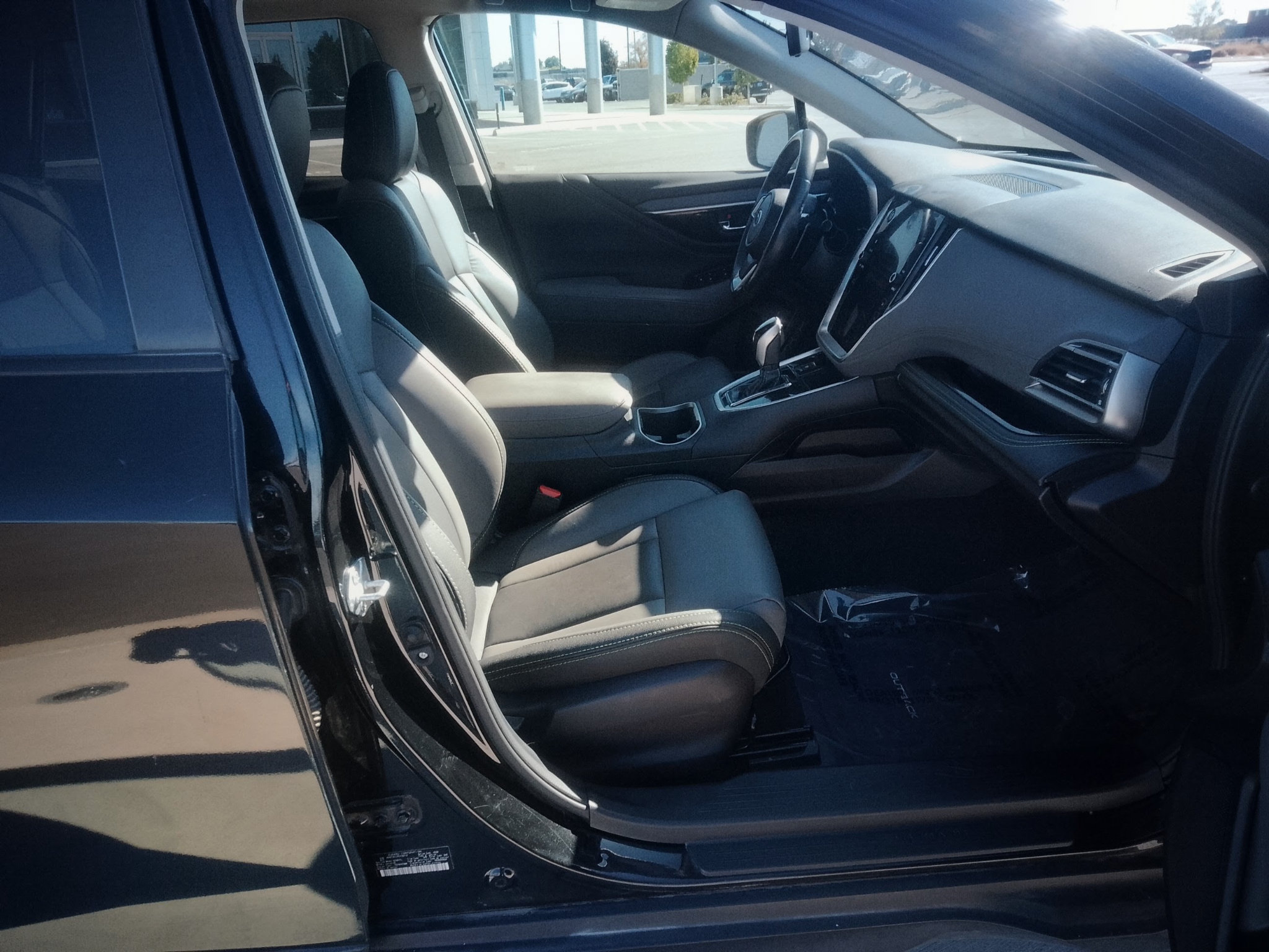 Used 2023 Subaru Outback Onyx Edition AWD/4WD image 17