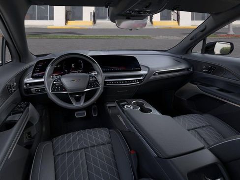 New 2026 Cadillac Lyriq V w/ Exterior Carbon Fiber Package AWD/4WD image 15