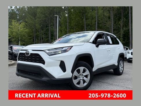 Used 2025 Toyota RAV4 LE FWD image 1