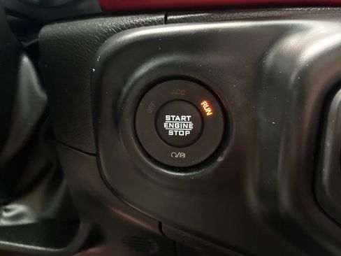Used 2023 Jeep Wrangler Unlimited Rubicon w/ Cold Weather Group AWD/4WD image 26